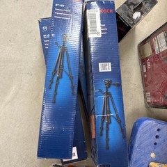 Bosch Bt150 Compact Extendable Tripod With Adjustable Legs BT 150 M9a