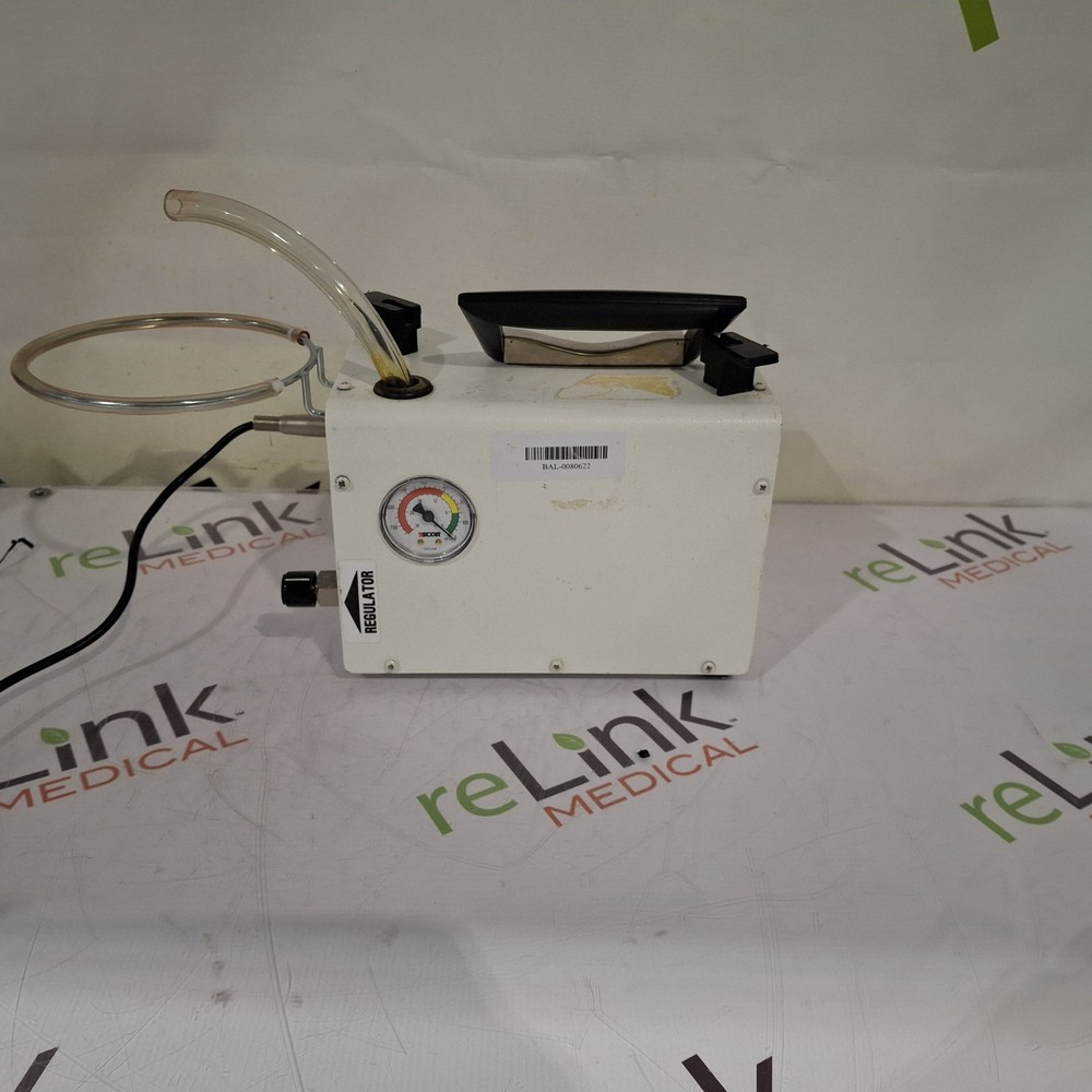 Armstrong Medical Industries, Inc. SSCOR/2500 Pump-Suction Portable