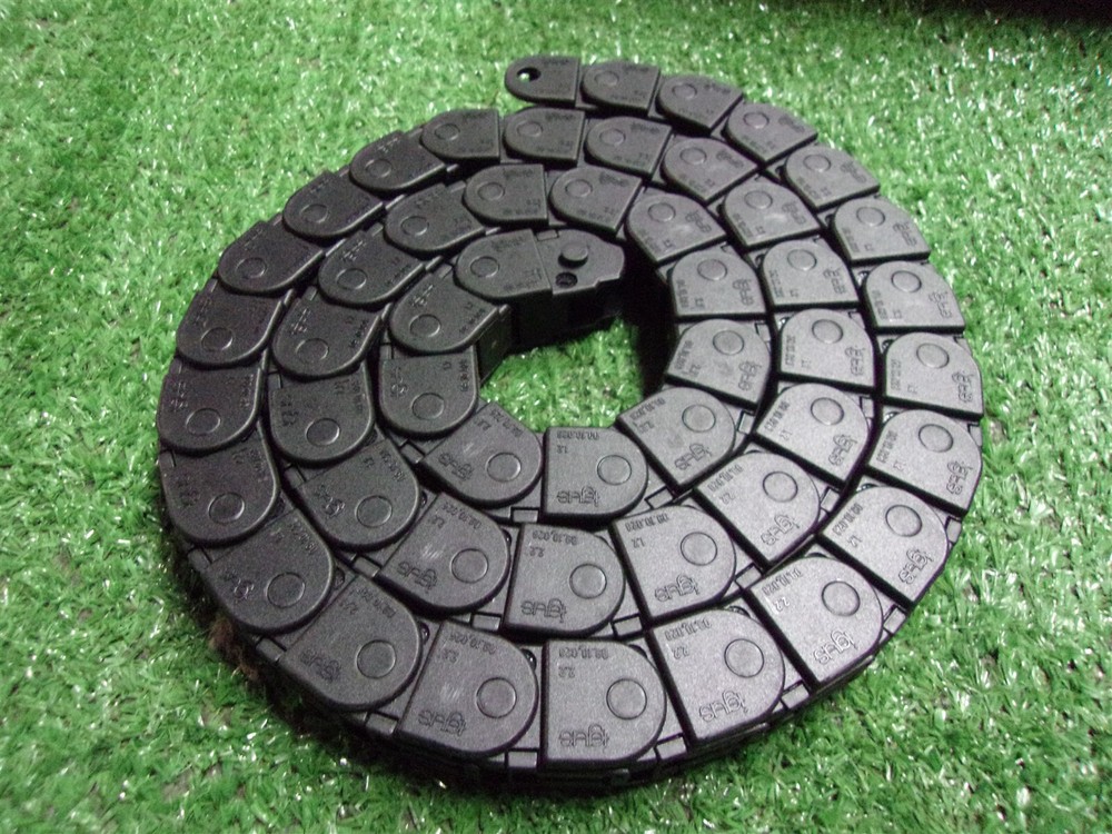 NEW Igus 09.10.028 2.2 Cable Carrier Track Chain 50-Links #19 *FREE SHIPPING*