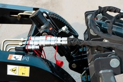 Hydraulic Wood Grapple Grabber Attachment For TYPHON STOMP X1300 Mini Skid Steer