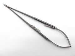 Aesculap FM259T Diamond Dust Titanium Micro Needle Holder 210mm 8¼” Ratchet