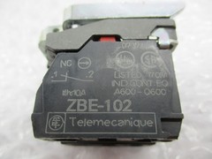 TELEMECANIQUE ZBE-102 CONTACT BLOCK LOT OF 2 NSNP