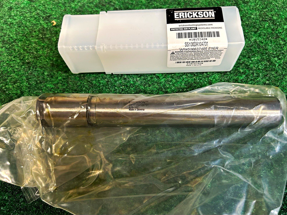 Erickson/Kennametal SS100DA104731 is a 1-inch straight shank DA100 collet chuck