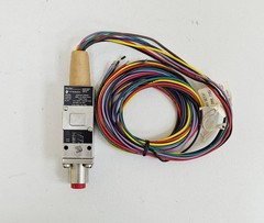ITT Industries 232P44CC6BHR Neo-Dyn Adjustable Pressure Switch 13500 PSIG
