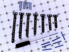 4.5/5.0mm Ṕroximal Ḿedial Tibià T Ṕlàtes 4-10Holes With LCP Screw 113Pcs Set Ti