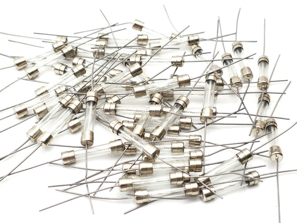 Lot of 50 Littelfuse 315 32V 12 Amp Pigtail Glass Fuses 1/4″ x -1/14″ Slow Blow