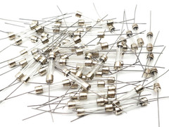 Lot of 50 Littelfuse 315 32V 12 Amp Pigtail Glass Fuses 1/4″ x -1/14″ Slow Blow