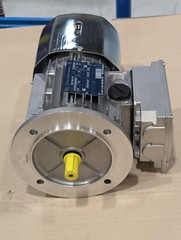NEW BONFIGLIOLI 0.37kW 0.5hp 3PH brake MOTOR Voltage 330/575V 60Hz IP55
