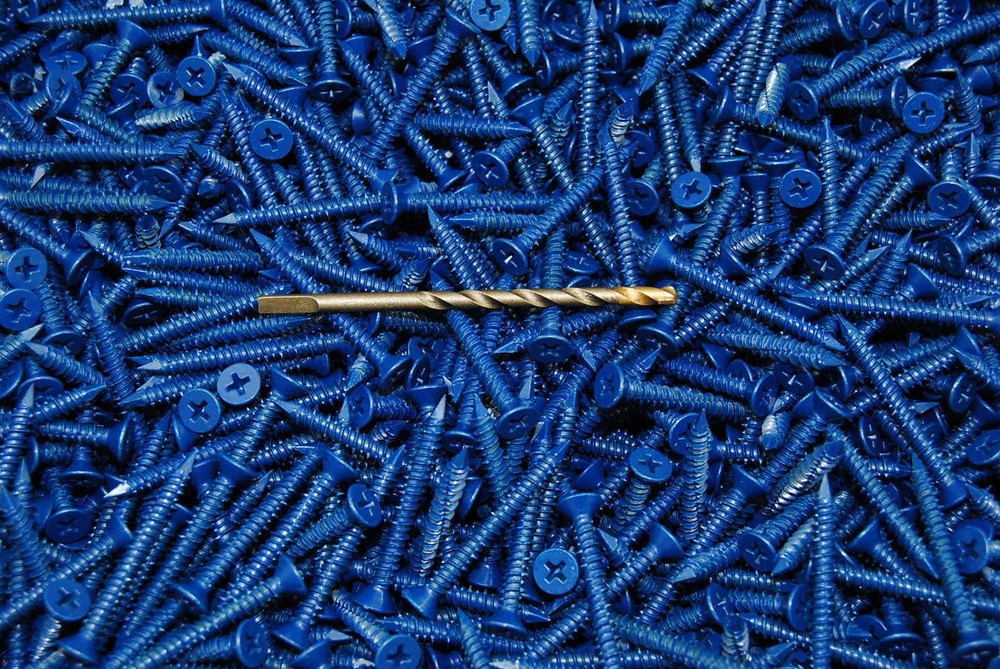 (400) Phillips Flat Head 3/16 x 1-3/4 Concrete Masonry Screw Tapcon Anchor & Bit