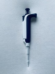 Rainin L-20 XLS Pipet Lite XLS ~ LTS 2-20ul LTS ~ Single Channel ~ Calibrated