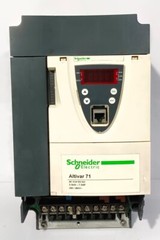 Schneider Electric ATV71HU55N4 Altivar 71, 5.5kW-7.5HP 3-PHASE AC DRIVE 380-480V