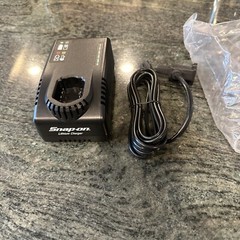 Snap On ctc772a 14.4 V lithium battery charger