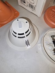EDWARDS EST SIGA-PS SIGA PS PHOTOELECTRIC SMOKE DETECTOR INTELLIGENT SIGA-SB4