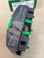 SCHNEIDER SXWUI8D4H10001 CONTROLLER UI-8/DO-FC-4-H I/O MODULE