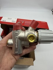 Honeywell AMX300TLF Thermostatic Mixing Valve Kit Lead-Free
