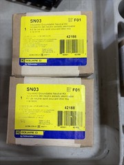 Square D SN03 Insulated Groundable Neutral Kit Lot Of 2