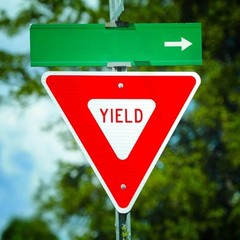 Triangle Yield Sign, 0.08″ Aluminum or 0.12″ Plastic, Reflective