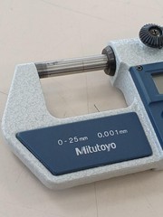 MITUTOYO MDC-25M Digital Micrometer Measuring Tool Japan