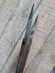 Vintage Wood Handled Non-adjustable Tweezer Dividers Unmarked…9″