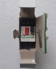 SCHNEIDER ELECTRIC GV2-ME16 Motor Circuit Breaker GV2ME16 MADE IN FRANCE
