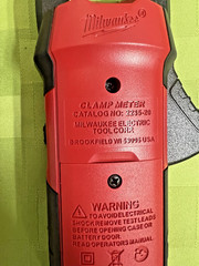 MINT Milwaukee CAT III 600V True RMS 400 Amp Clamp Meter RED Model 2235-20