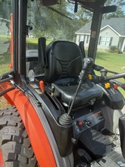 Kubota LX2610HSDC Factory Cab Tractor – Fully Loaded TLB Package (400 Hrs)