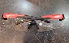 Milwaukee 48-73-2209 +3.00 Magnified Anti-Scratch Safety Glasses Open Box