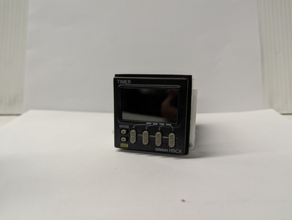 OMRON H5CX-A-N Fully Working, 100-240VAC Timer