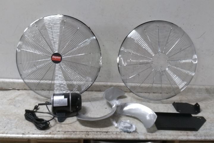 Dayton 20952 24 In Blade Diameter 115V Standard-Duty Quiet-Design Industrial Fan