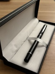 Elegant Black & Silver Rollerball Pen – Professional Executive Writing Gift Box