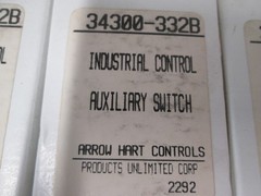 Arrow Hart, 34300-332B, Industrial Control Auxiliary Switch, New, Lot of 4