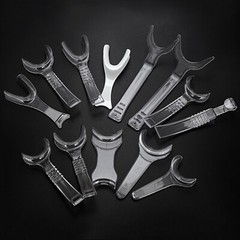 High-Quality Dental Retractors Lip Cheek Retractor Surgical Mouth Lip Opener