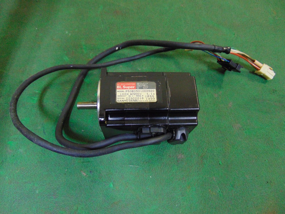 9 Pcs Bulk Sanyo Denki AC ServoMotor BL Super P5 100W 200 Volt AC 3,000 RPM IP55