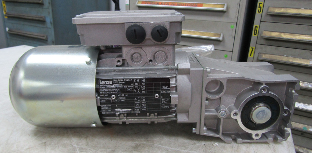 💥NEW LENZE 3-MOT 0.75 KW INVERTER DUTY MOTOR 3400 R/MIN 120 HZ G50AB045MHAR2C