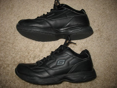 Skechers Relaxed Fit Memory Foam Slip Resistant Work Shoes Black Men’s 9.5
