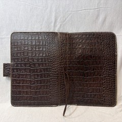 Planner Perfect Brand Traveler’s Notebook – Dark Brown Alligator Skin