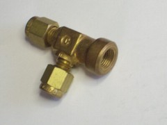 1 – Crawford Swagelok Brass Tee Fitting,1/8″ Tube x 1/8″ FNPT, B-200-3TFT