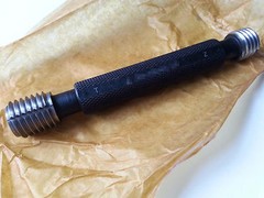 9/16″ – 12 14 16 18 20 24 28 32GB – Not Go Gauge Plug Thread Gauge