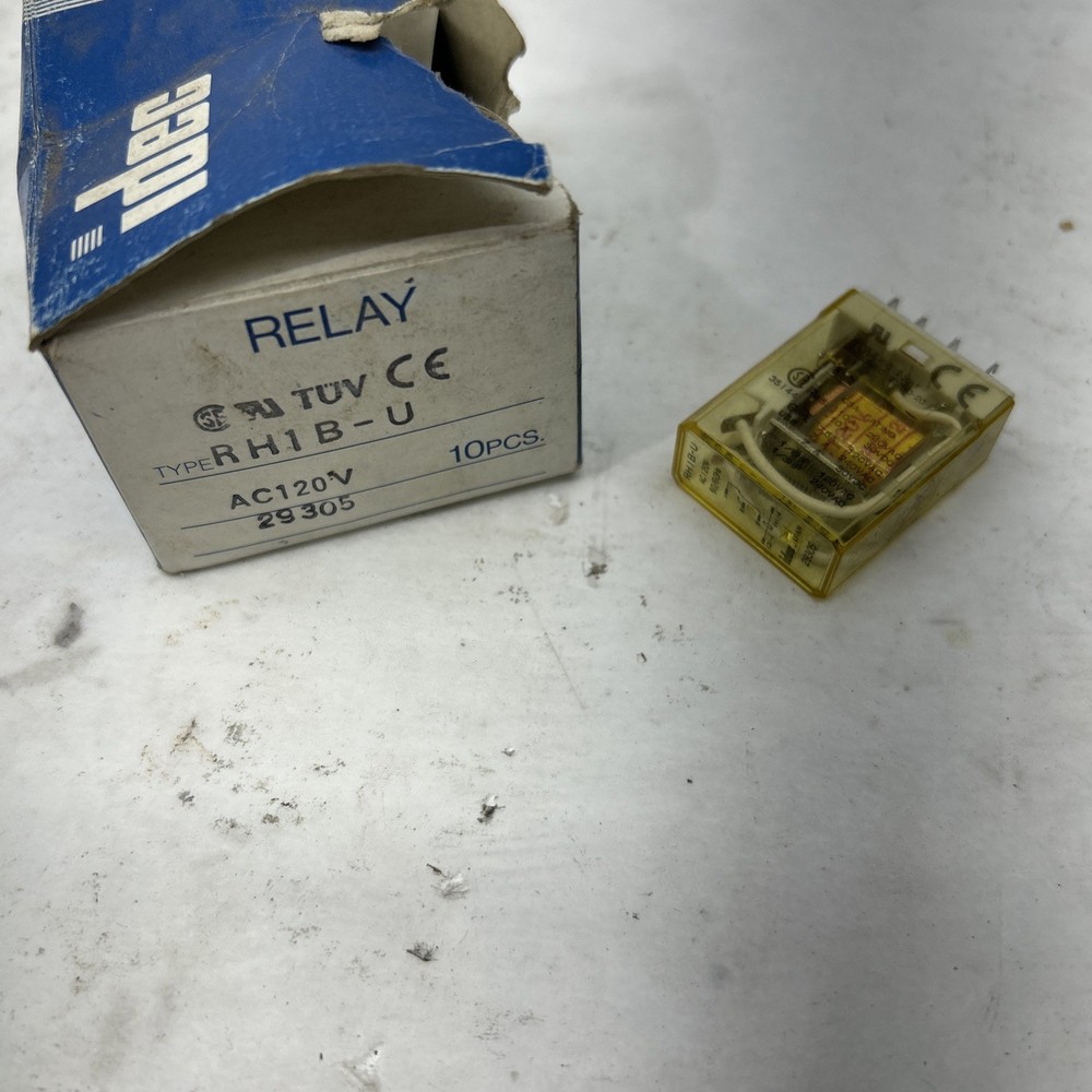 Idec Relay Rhib-u. Ac120v , 29305 Rh1b-u 50/60 Hz