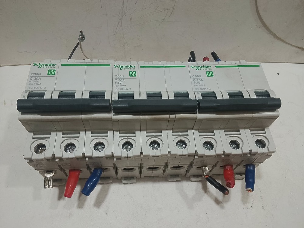 LOT Of 3PCS SCHNEIDER controller M9F11320 C60N 3P C20A MADE IN BULGARIA
