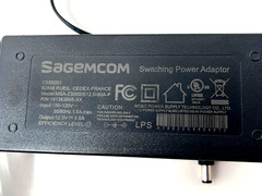 Sagemcom MSA-Z5000IS12.0-60A-P Switching Power Adapter 12V 1.5A for optimum box