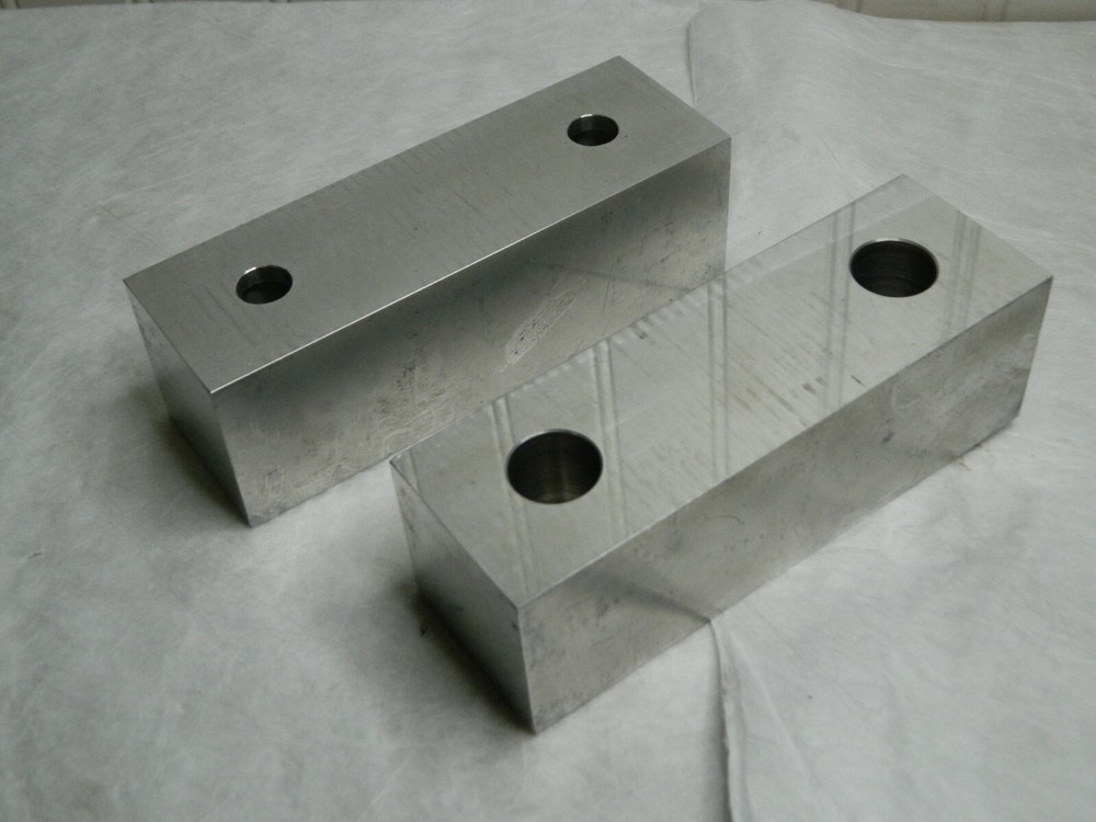Gibraltar 6″ Wide x 2″ High x 2″ Thick, Flat/No Step Vise Jaw 1 Pair 428-1079