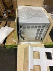 22.24 in. 650 lbs.24-Hours Split Commercial Freestanding Ice Maker