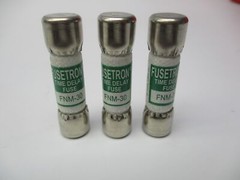 FUSETRON FNM-30 30A FUSE (LOT OF 3) NSNP