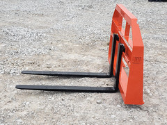 42″ 2200 Pound Pallet Forks Fits Kubota Kioti Tractor Quick Attach $199 Shipping