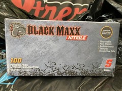 Black Maxx Small Nitrile Gloves Case of 10 pack of 100