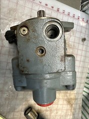 Parker Hydraulic Piston Pump, PAVC-33BR224 23, 33cc/Rev, CW, 3000psi, 1800rpm