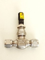 HOKE / 1315G4Y / Milli-Mite 1300 Series / 316 SS Metering Needle Valve 1/4″