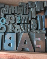 Mixed Lot Vintage Letterpress Wood Printing Blocks 59 Misc. in Old Cigar Box