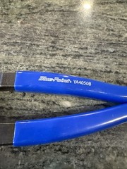 blue- Point by snap on ya4050b oil filter pliers 2-1/4”-4” opening 12” long new